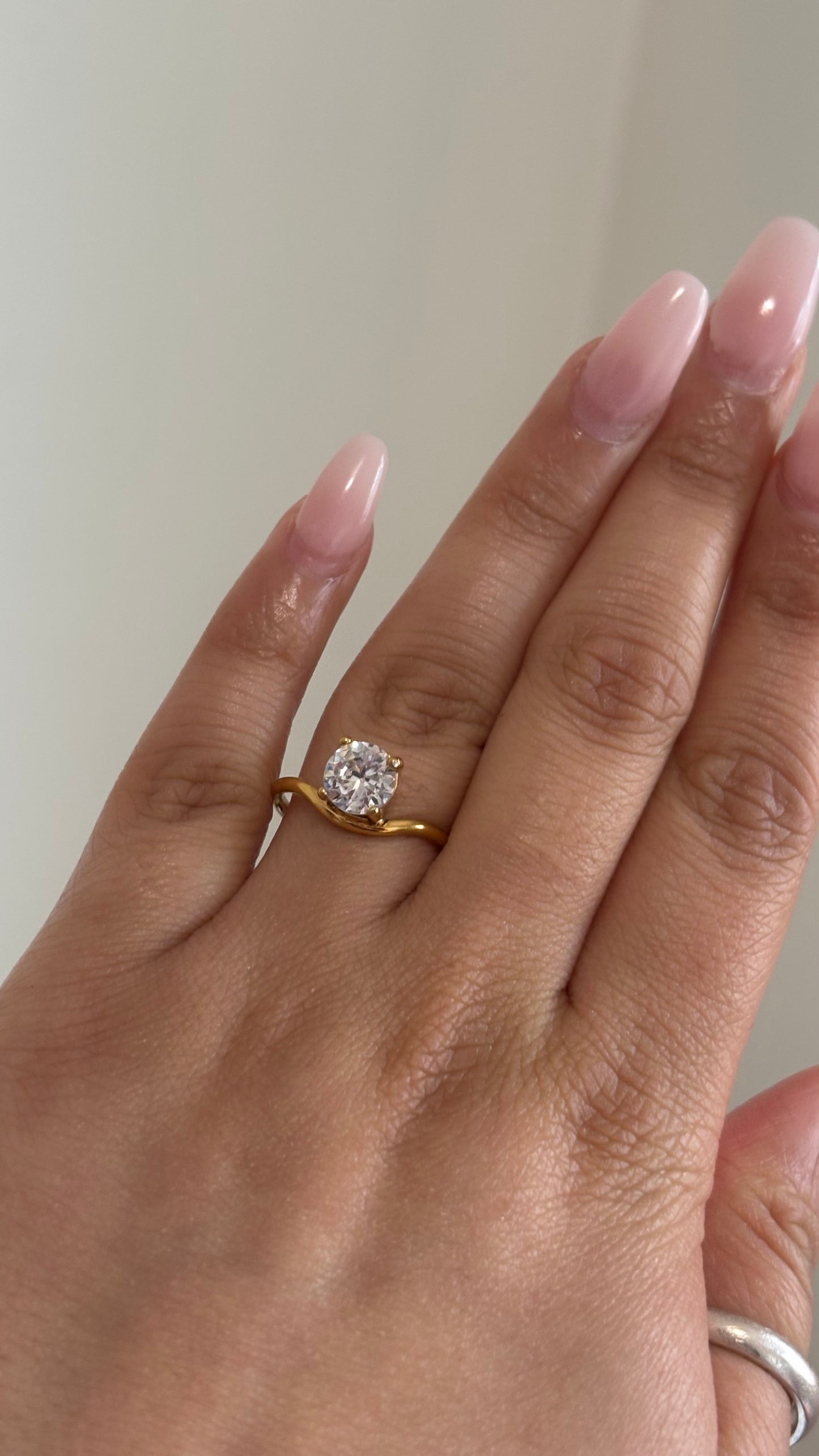 Solitaire Wave Ring