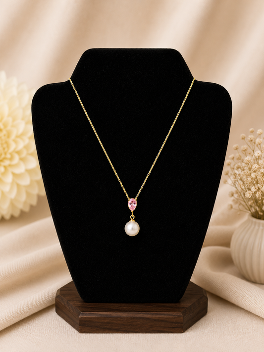 Rosé pearl drop necklace