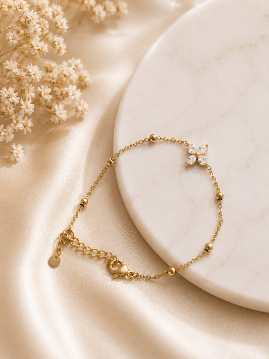 Floral pearl bracelet
